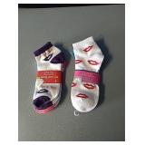6 New pairs of kiss me socks in various