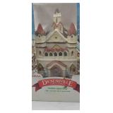 Dickensville collectibles porcelain light house