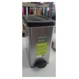 Simple human 10 liter trash can