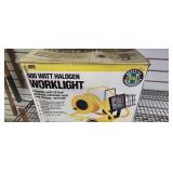500 Watt Halogen Light either 25 Ft Cord, Storage