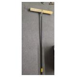 Push broom