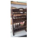 Book/magazine holder