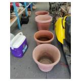 5 Large Plastic Planters