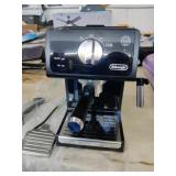 New Delonghi Espresso and Cappuccino Maker