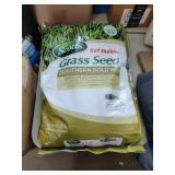 40lb Scotts Turf Builder Southern Gold Grass