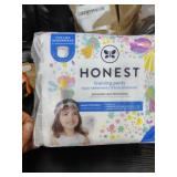 Training Pants 4T-5T. Pack of 19