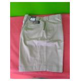 New size 40 vintage twill khaki shorts...nice