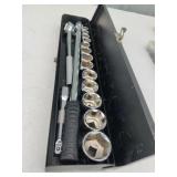 16 PC Pittsburgh Standard Socket Set