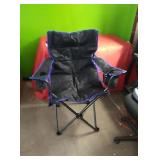 Homevative folding lawn chair with small built in