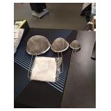Brand new 3 piece stainless steel strainer set