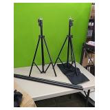 Backdrop tripods with carrying bags