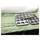 3 cupcake pans and 1 roasting insert
