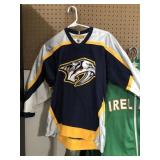 Nashville preditors jersey size youth l/xl