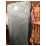 Twin size Simmons quilted comfort mattress set-