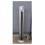 NEW LASKO TOWER FAN w/ remoteMeasures 48" tall