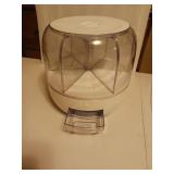 6 Grid Multifunctional Rotating Food Dispenser.