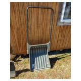 Suncast  21" Snow Pusher/Shovel