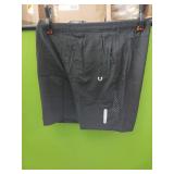 NORTHYARD SHORTS.  SIZE LARGE