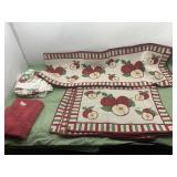 Apple table runner and place mates, hand towels