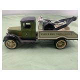 Ertl Warner bros. Towing service tow truck
