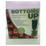 Bottoms up hanging upside down tomato planter new