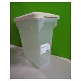New Pet Food Storage Container Holds 12.5 Lbs of