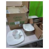 New 16 Pc Gibson Dinnerware Set Service for