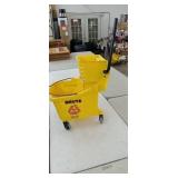Brute Mop Bucket