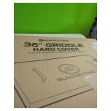 New 36"Blackstone Griddle Hardcover.  1 Corner is