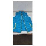 NEW Mediun Puffer Vest w/ carrying case, Blue &
