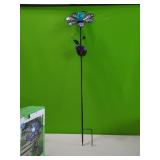 New 33" Paisley Flower Garden Stakes with Solar