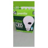 4 Pack   100 watt lightbulbs
