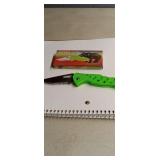 New...Bear Cub  by Bearhunter 3.75" blade pocket