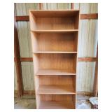 5 shelf book shelf, good for Garage or basement.