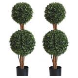 Retail $165  2 Lifelike Indoor&Outdoor  3