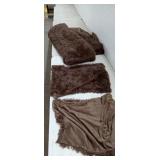 Queen Size 3 Piece Shaggy Fur Comforter & Pillow