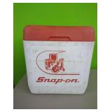Vintage Snap on Plastic Cooler.