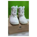 New Sperry  Ladies Size 9 Boots