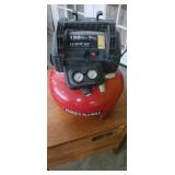 Porter Cable 6 Gallon 150 PSI.Plugged in and