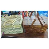 2 Vintage Picnic Baskets. Good Condition