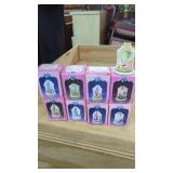 8 " Bunny Corners " Figures