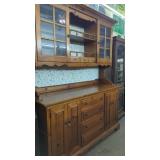 Large Maple Country Hutch.     Has Scratches,