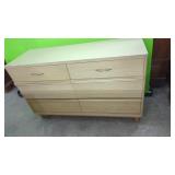 MCM Kroehler Dresser Base. All Drawers working