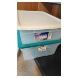 2 Totes with Lids. No Damage 32 qt & 44 qt