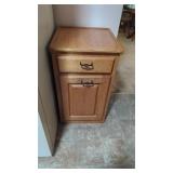 Solid Oak Cabinet with Pull out Trash Bins &