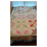 Queen Size Quilt. Machine Sewn Really Nice!