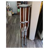 Adjustable crutches from 4