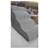 Pet Steps. 4 Steps 28"L. 16" W 20" Tall