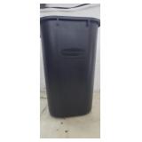 NEW 7 Gal Rubbermaid Waste Bin, Black