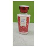 Bath & Body Winter Candy Apple Super Smooth Body